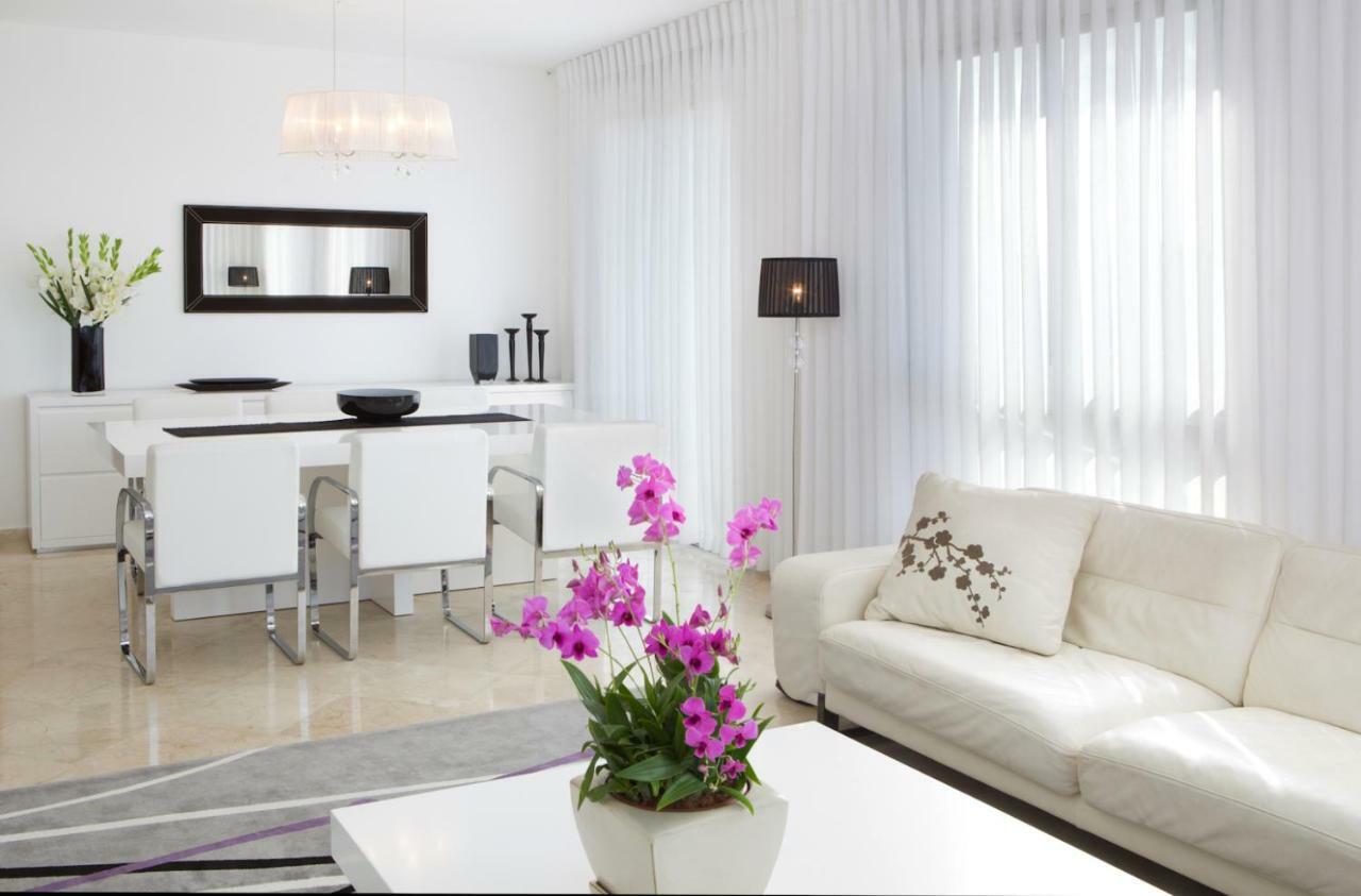 Beach Luxury Apartments And Suites 텔아비브 외부 사진